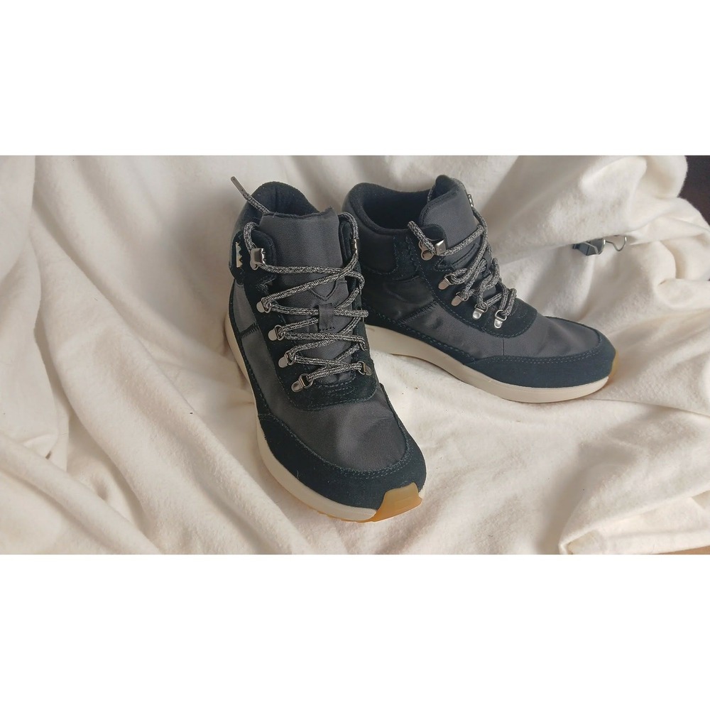 TOMS Mesa Waterproof Boots Mens 7 Grey Black Suede Nylon High Top Sneakers
